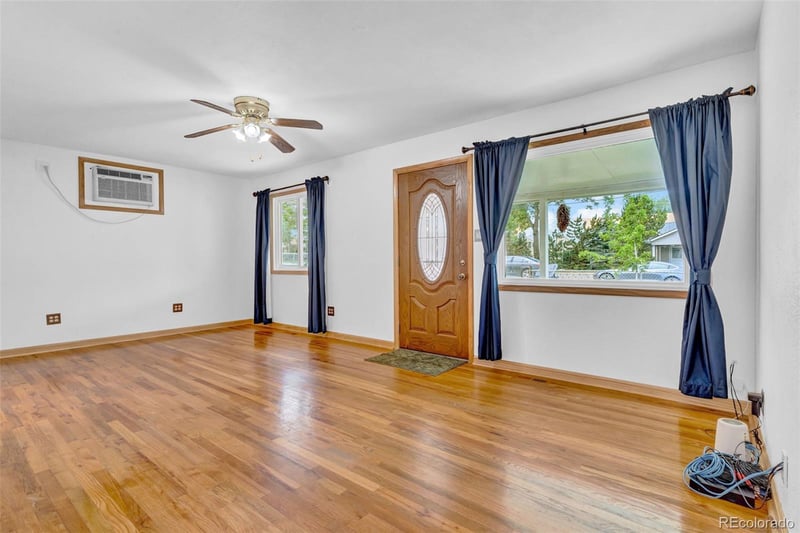 7440 Oneida St, Commerce City, CO 80022