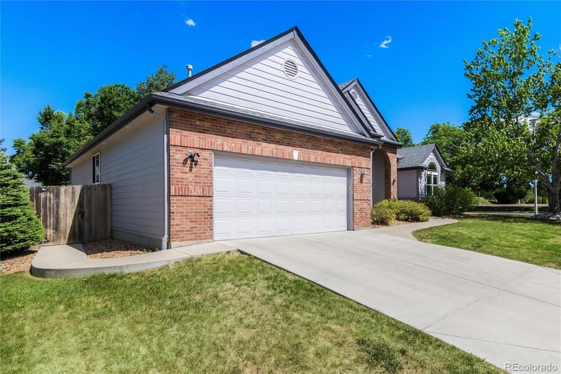 7282 Acoma St, Littleton, CO 80120
