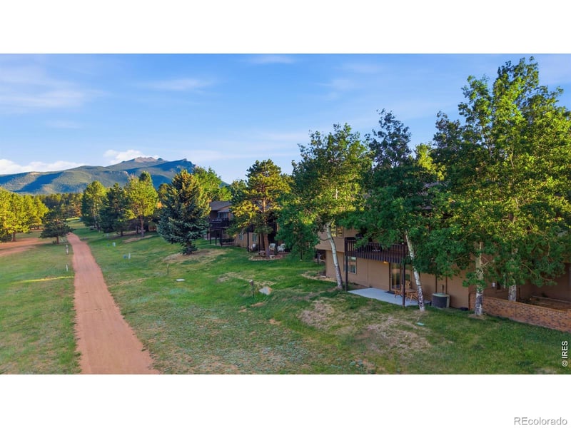 1130 Fairway Club Cir #2, Estes Park, CO 80517