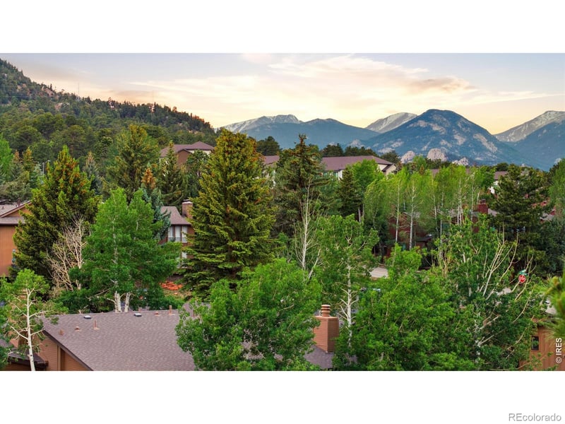 1130 Fairway Club Cir #2, Estes Park, CO 80517