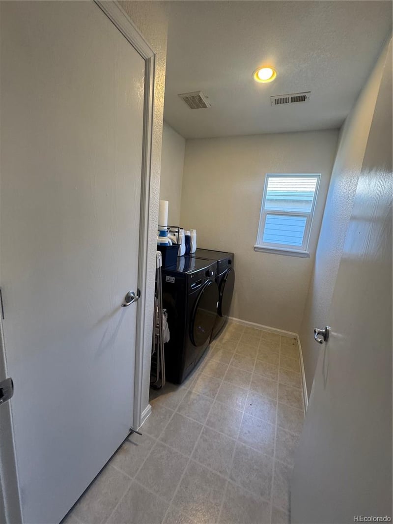 10087 Fenwick St, Parker, CO 80134