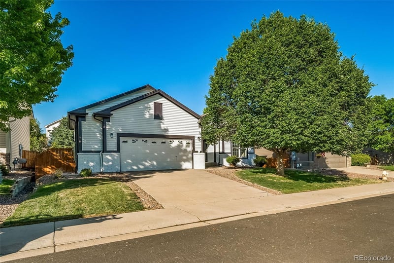 21097 Hawthorne Ln, Parker, CO 80138
