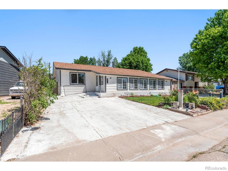272 Ley Dr, La Salle, CO 80645
