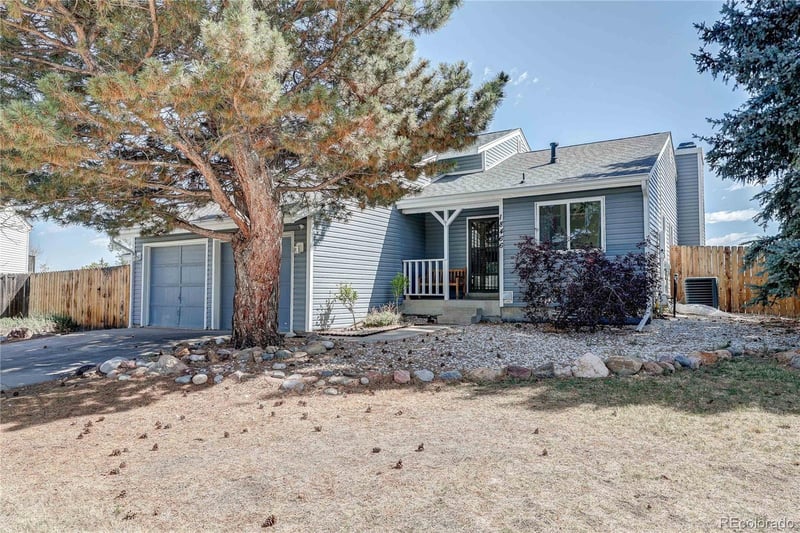 18466 Crestline Cir, Aurora, CO 80015