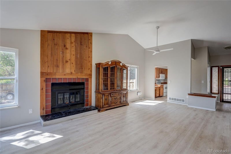 18466 Crestline Cir, Aurora, CO 80015