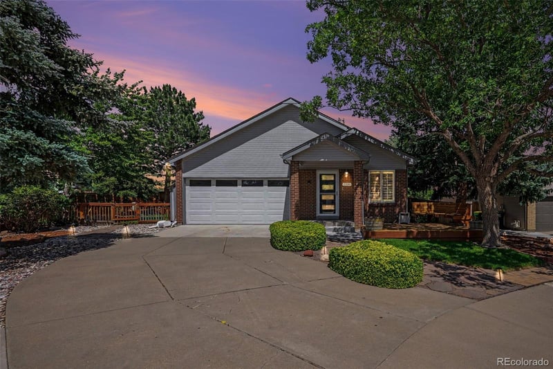 2200 S Eldridge Ct, Lakewood, CO 80228