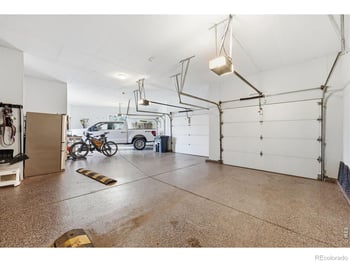 814 Mountain View Dr, Lyons, CO 80540