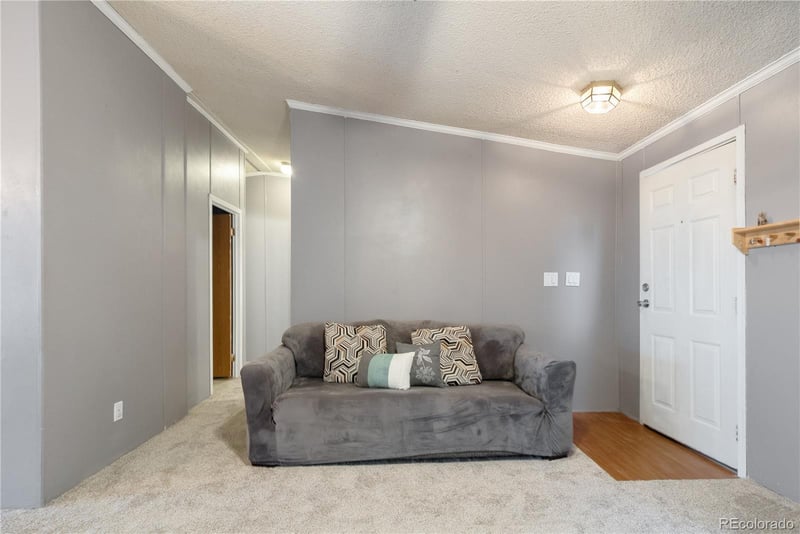 1111 Stage Dr, Fort Lupton, CO 80621