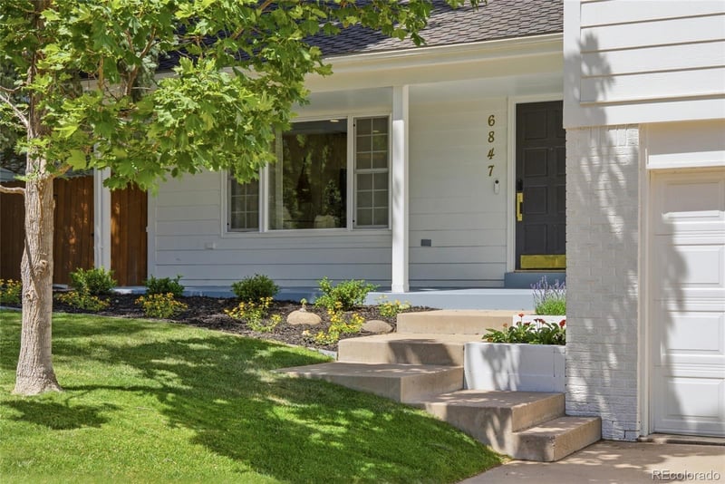 6847 S Magnolia Ct, Centennial, CO 80112