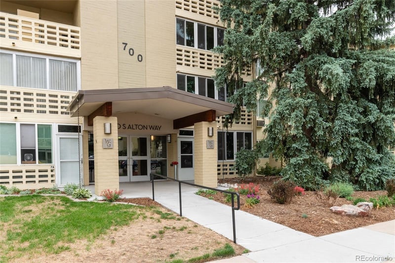 700 Alton Way #10B, Denver, CO 80247