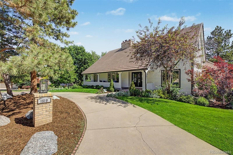 1519 Maplewood Ct, Littleton, CO 80121