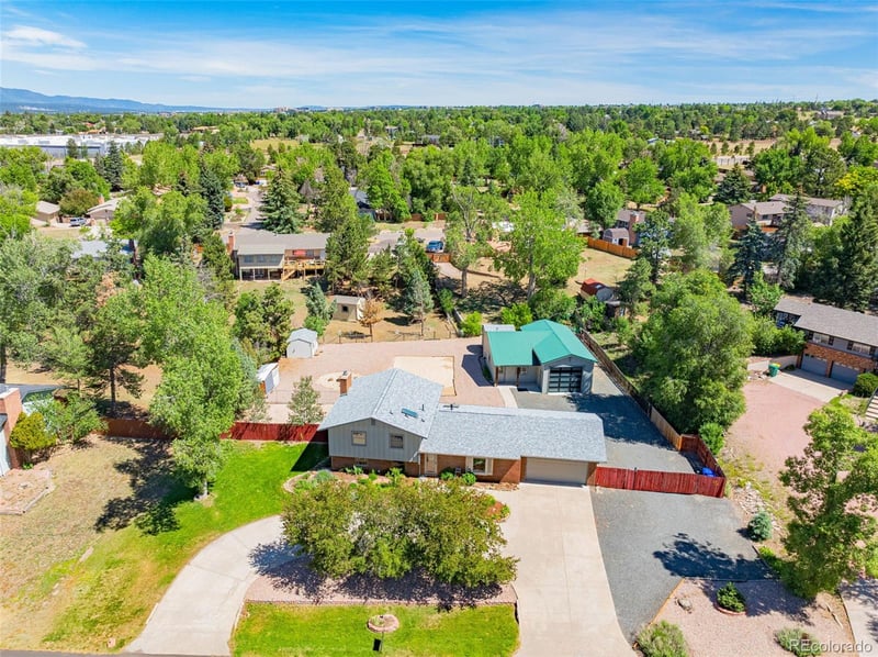1990 Brookwood Dr, Colorado Springs, CO 80918
