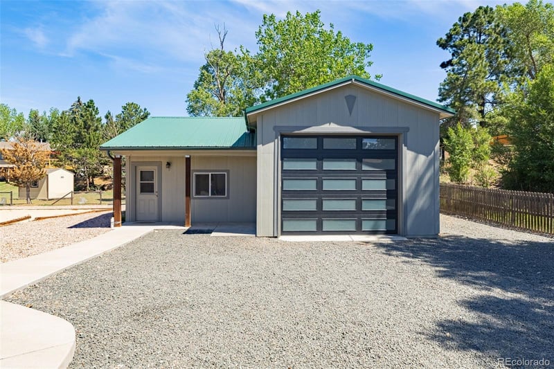 1990 Brookwood Dr, Colorado Springs, CO 80918