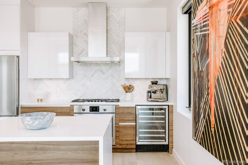 210 Saint Paul St #601, Denver, CO 80206