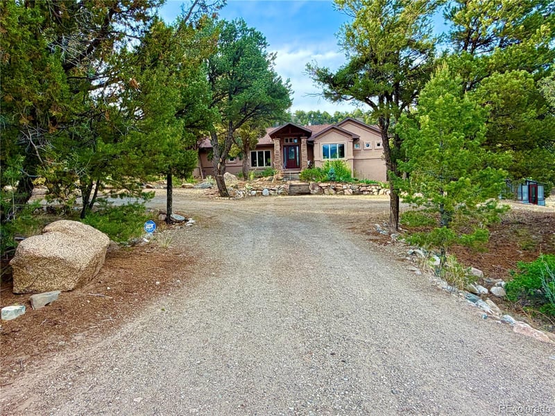 990 Hamilton Creek Rd, Coaldale, CO 81222