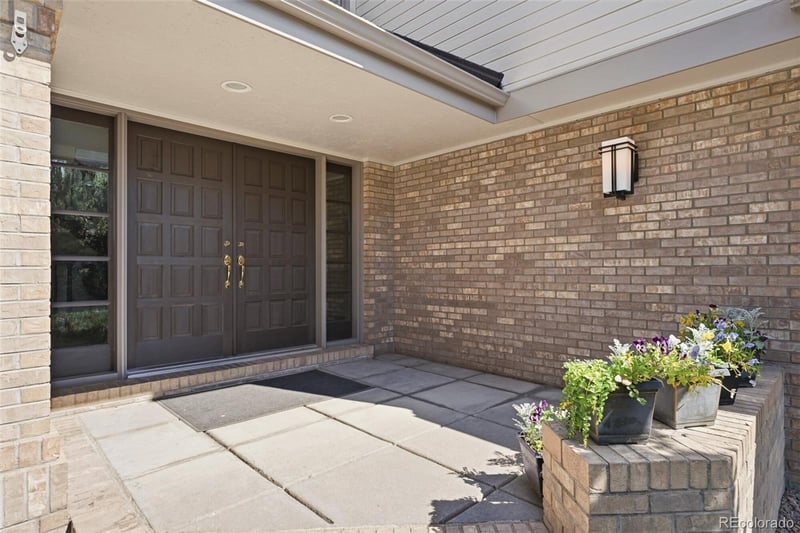 1934 S Parfet Dr, Lakewood, CO 80227