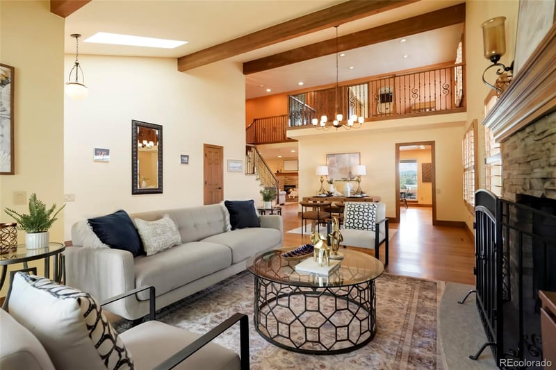 2550 W Long Cir, Littleton, CO 80120