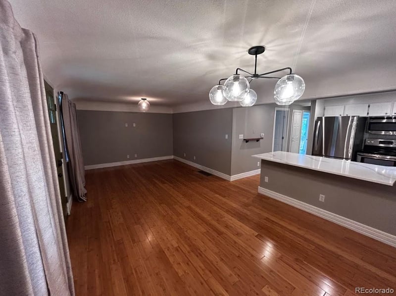 2820 S Acoma St, Englewood, CO 80110