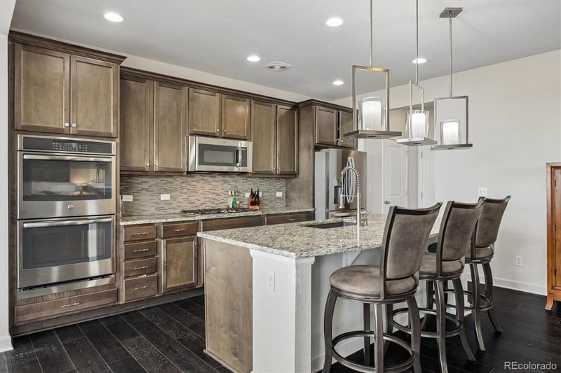 21447 Union Pl, Aurora, CO 80015