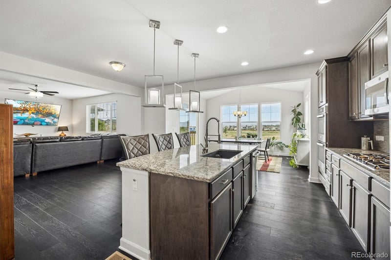 21447 Union Pl, Aurora, CO 80015