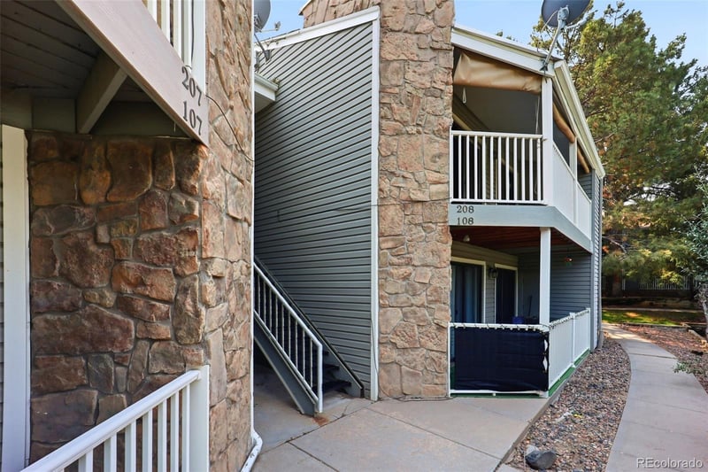 907 Yampa St #208, Aurora, CO 80017