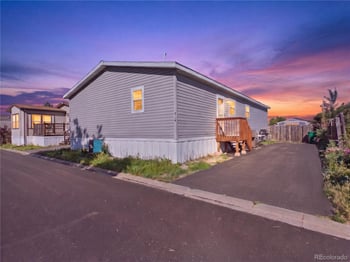 9710 Lark St Lot 191, Denver, CO 80260