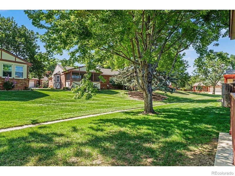 1435 Elmhurst Ln, Longmont, CO 80503