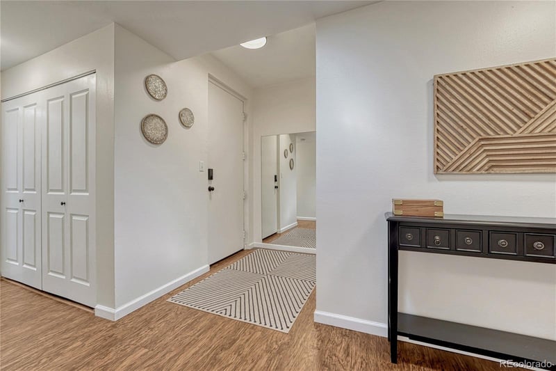 4250 Olive St #202, Denver, CO 80237