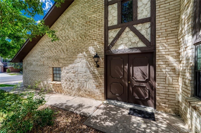 4250 Olive St #202, Denver, CO 80237