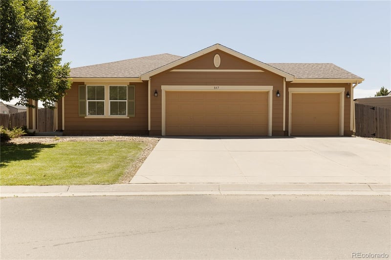 847 Willow Dr, Brighton, CO 80603