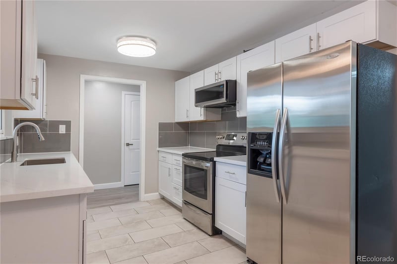 210 Geddes Ave, Littleton, CO 80122