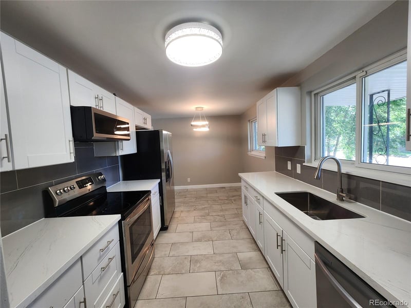 210 Geddes Ave, Littleton, CO 80122