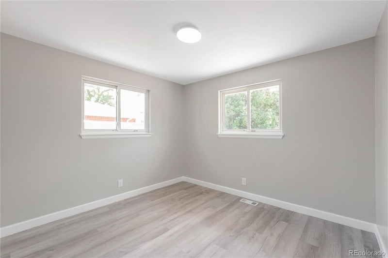 210 Geddes Ave, Littleton, CO 80122
