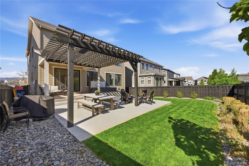 8989 Bellsong Dr, Littleton, CO 80125
