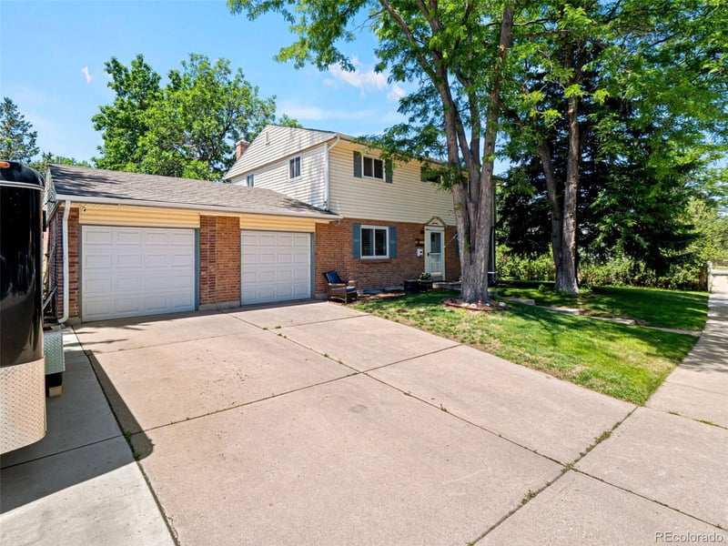 7329 Tamarac Ct, Englewood, CO 80112