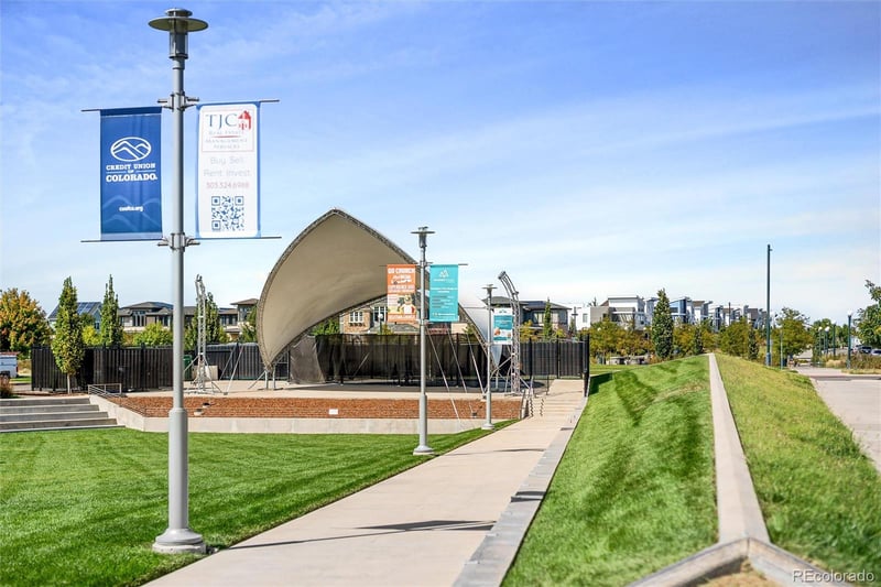 9025 Prairie Meadow Dr, Denver, CO 80238