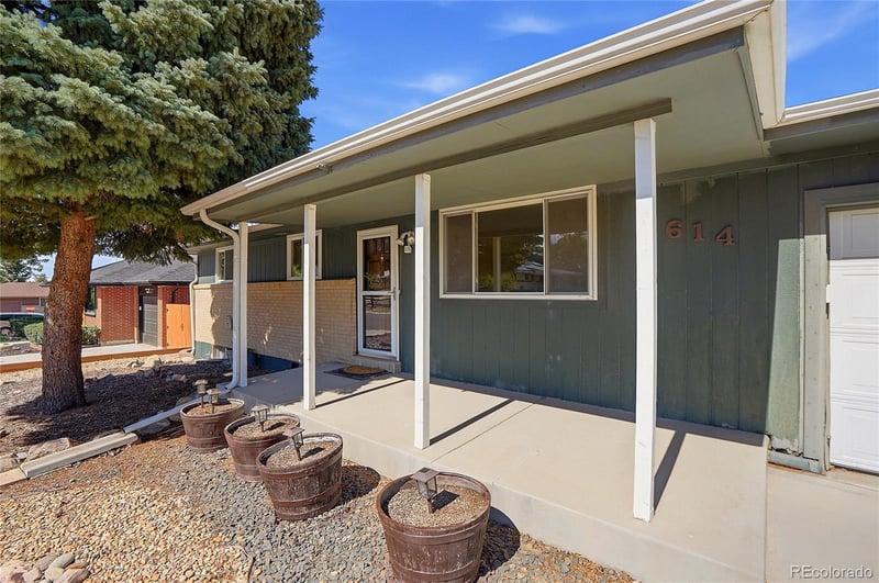 614 Worchester St, Aurora, CO 80012
