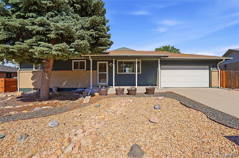 614 Worchester St, Aurora, CO 80012