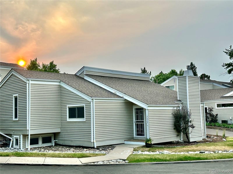 7629 Monaco Way, Centennial, CO 80112