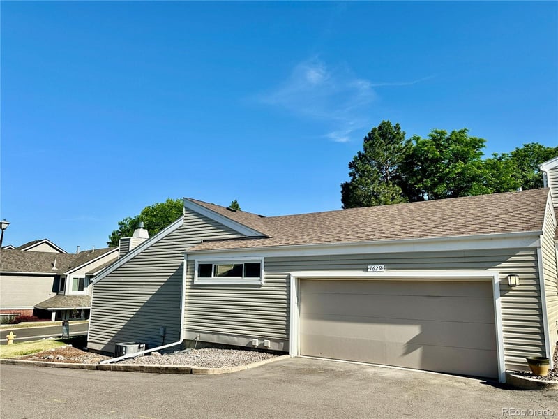 7629 Monaco Way, Centennial, CO 80112