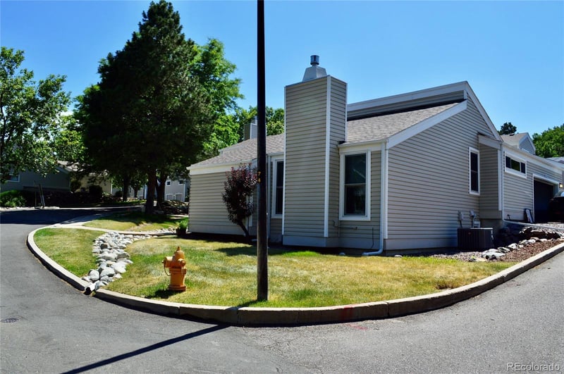 7629 Monaco Way, Centennial, CO 80112