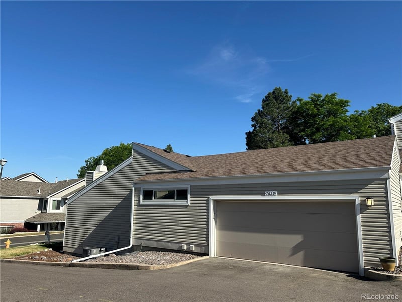 7629 Monaco Way, Centennial, CO 80112
