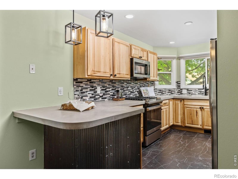 2874 Bridalwreath Pl, Loveland, CO 80537
