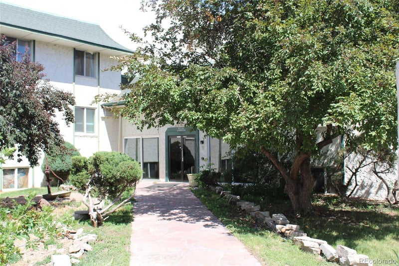 8822 Florida Ave #206, Denver, CO 80247