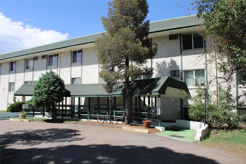 8822 Florida Ave #206, Denver, CO 80247