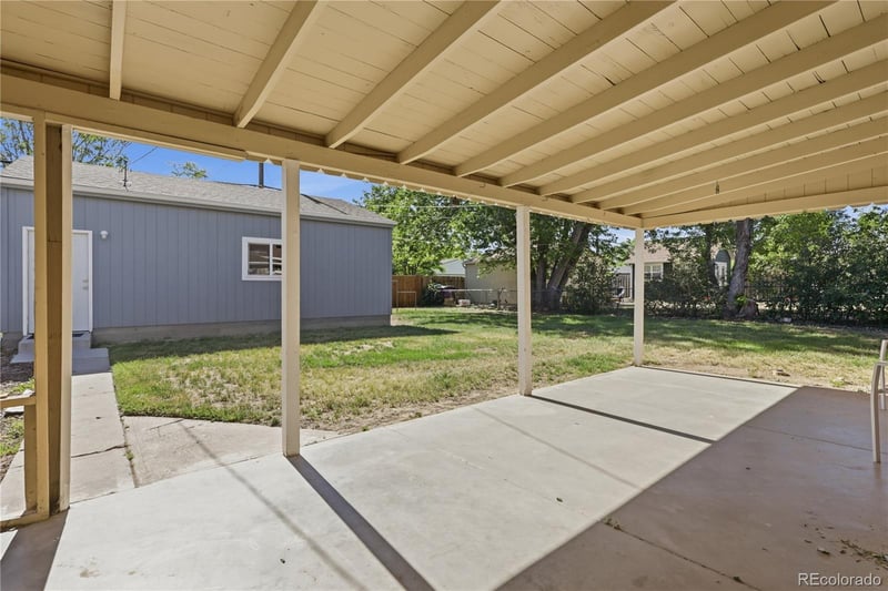 2870 Newport St, Denver, CO 80207