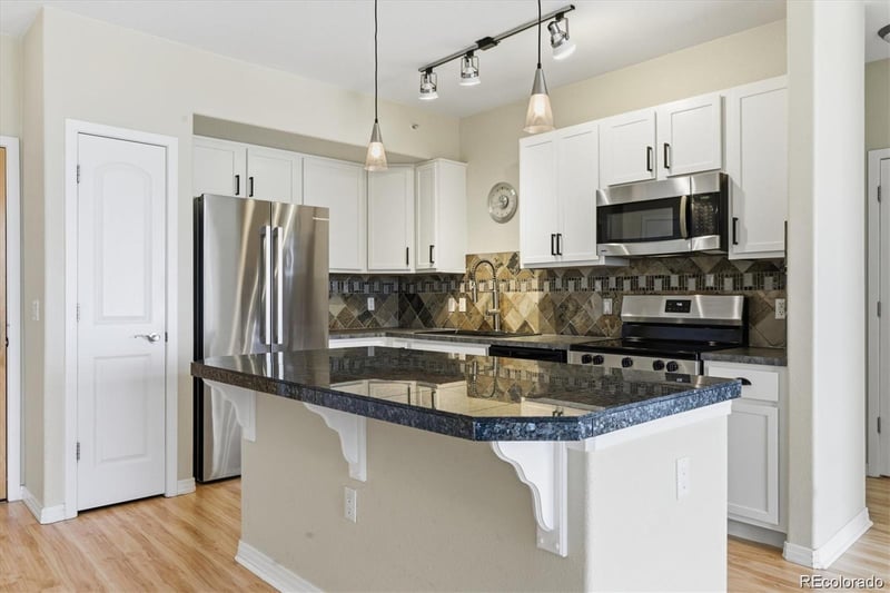 10176 Park Meadows Dr #2405, Lone Tree, CO 80124