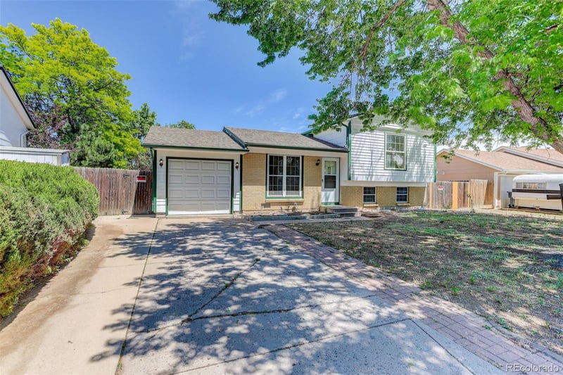 1672 Rifle St, Aurora, CO 80017