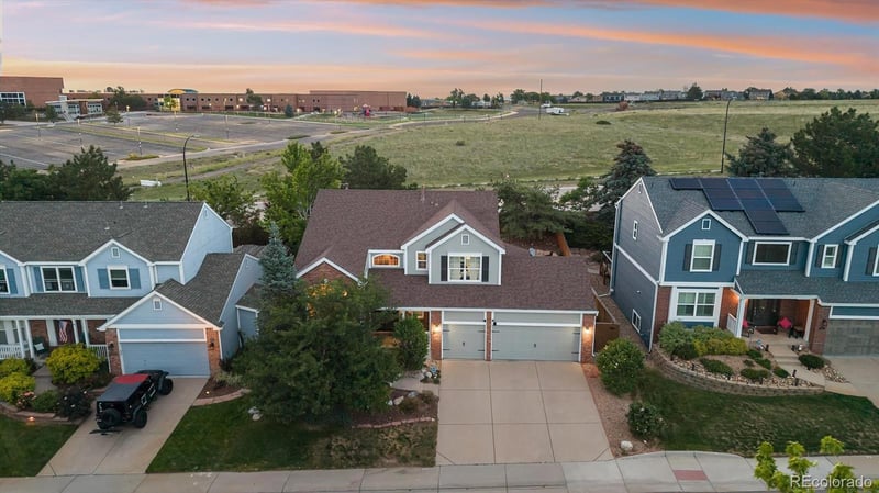 9962 Hawthorne St, Highlands Ranch, CO 80126