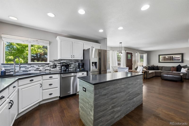 9962 Hawthorne St, Highlands Ranch, CO 80126